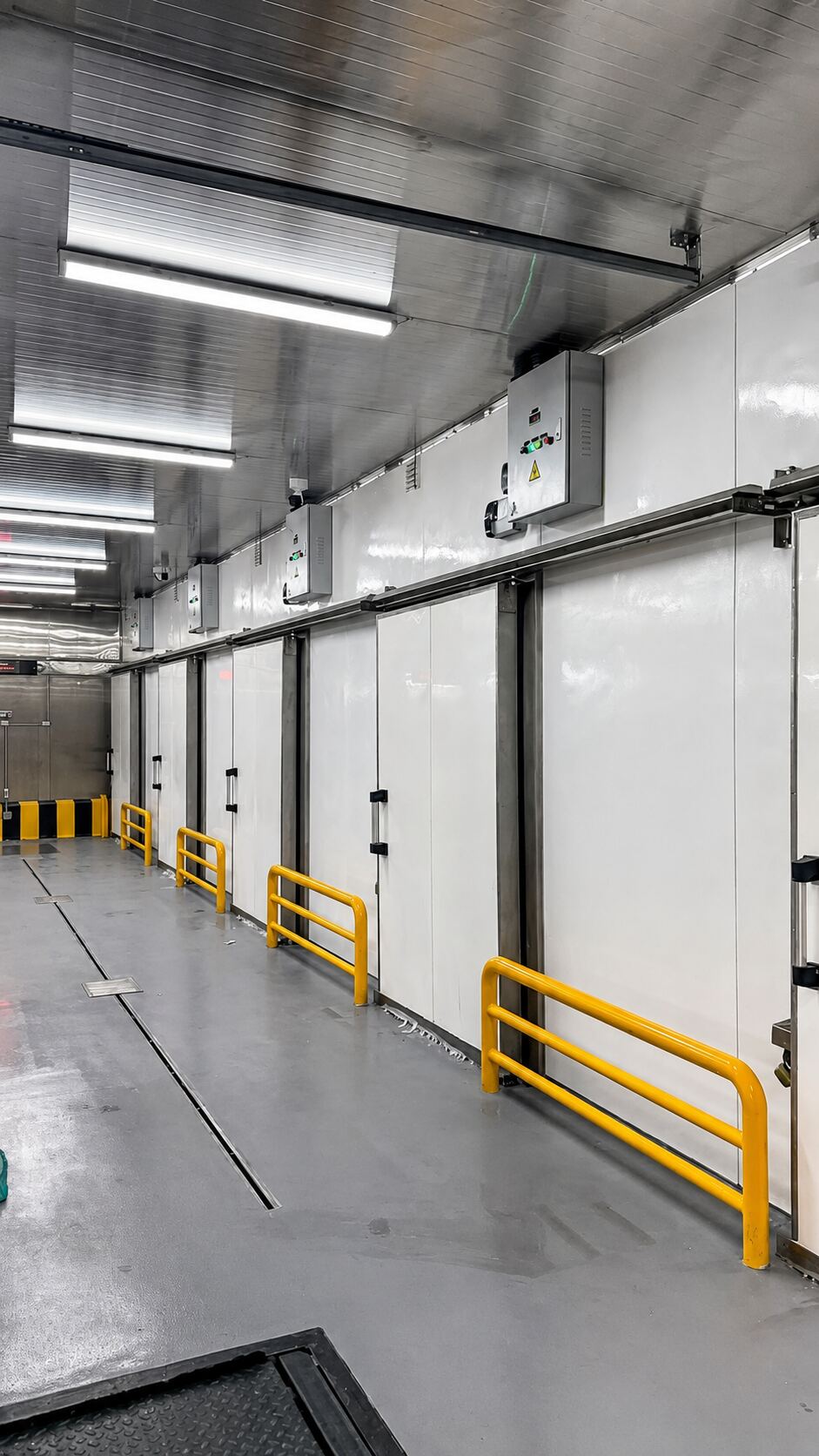 Cold-room evaporators